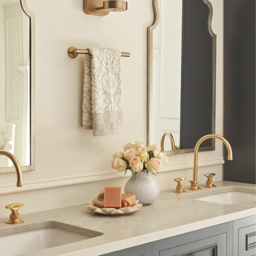 ARRONDIBBZ13 - Bathroom Kit with Tissue Roller and Towel Bar - Golden Champagne