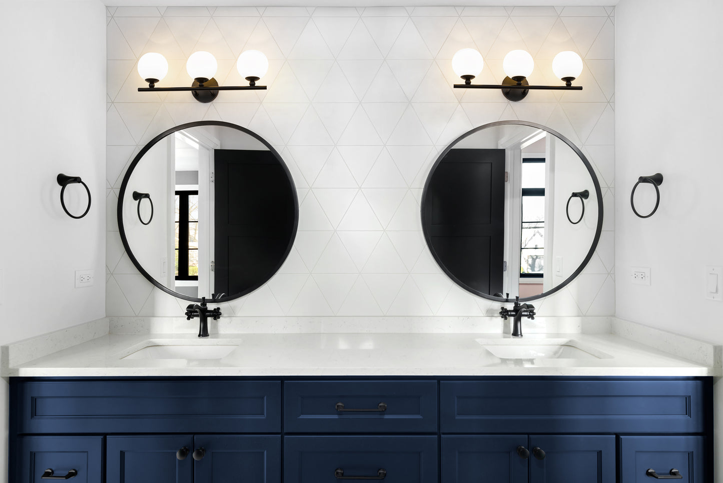 1100-3V-MB - Neoma 3 Light 22" Vanity - Matte Black