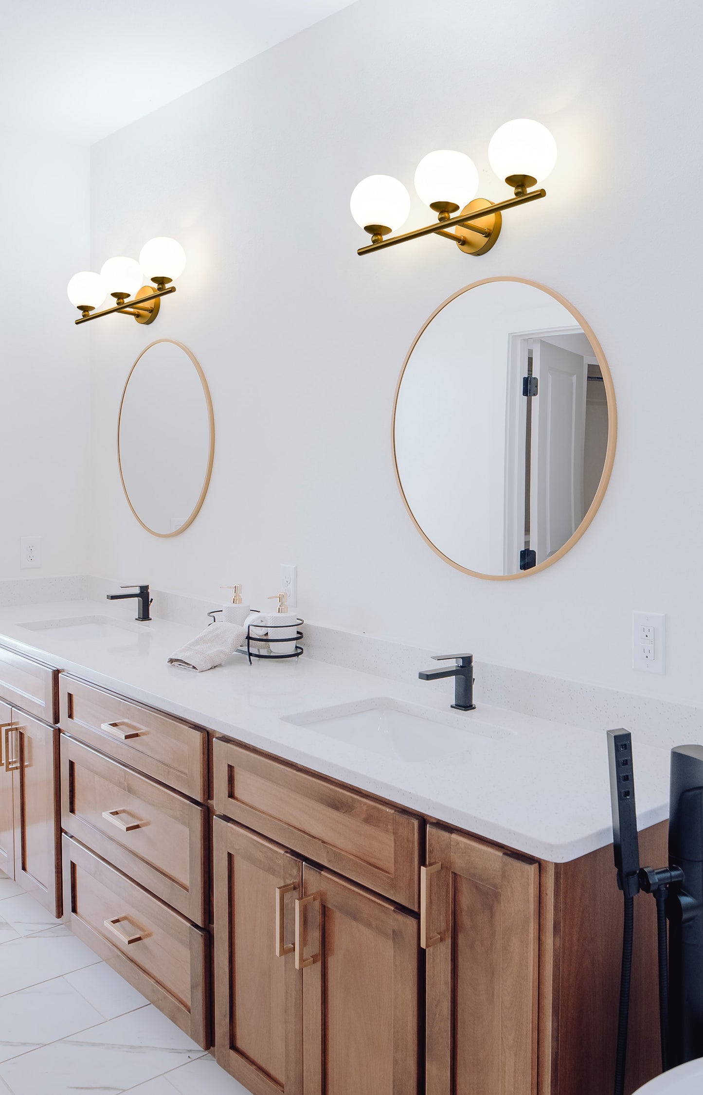 1100-3V-MGLD - Neoma 3 Light 22" Vanity - Modern Gold