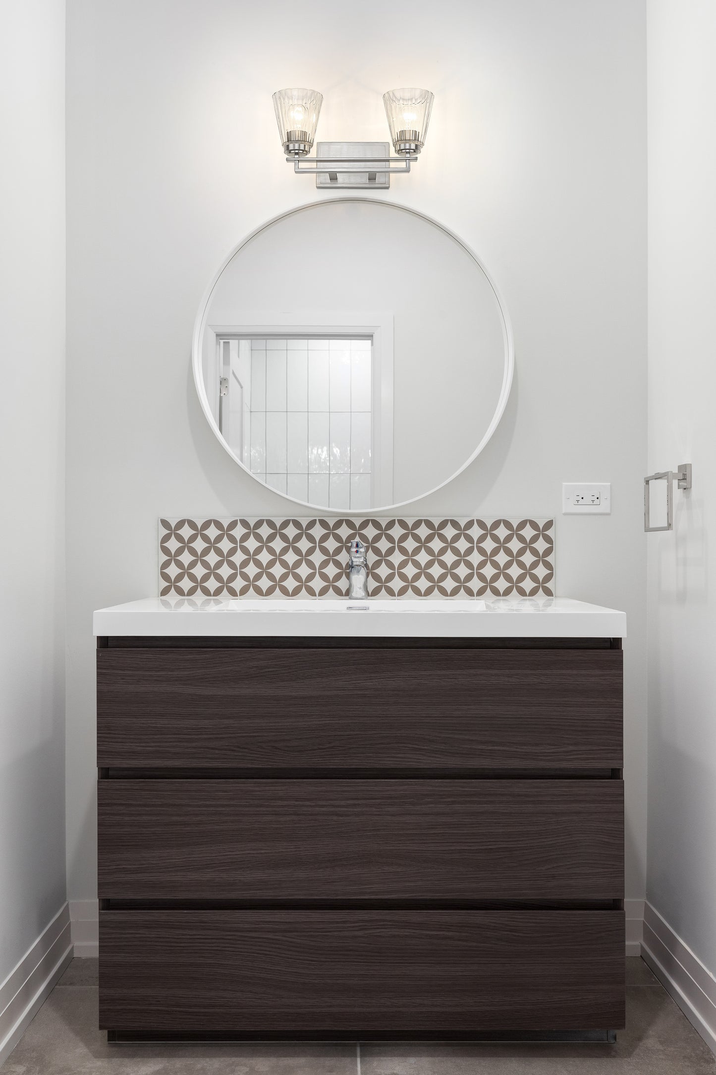 823-2V-BN - Lyna 2 Light 16" Vanity - Brushed Nickel