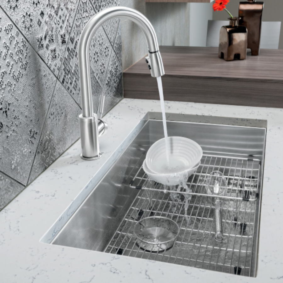 443052 - Quatrus R0 32" Single Bowl Undermount Stainless Steel Kitchen Sink