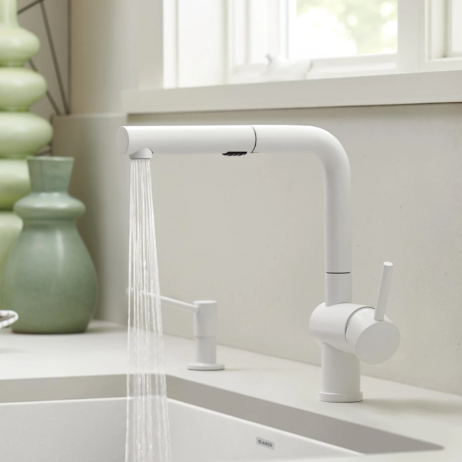 526373 -Linus Low Arc Pull-Out Dual-Spray Kitchen Faucet - White