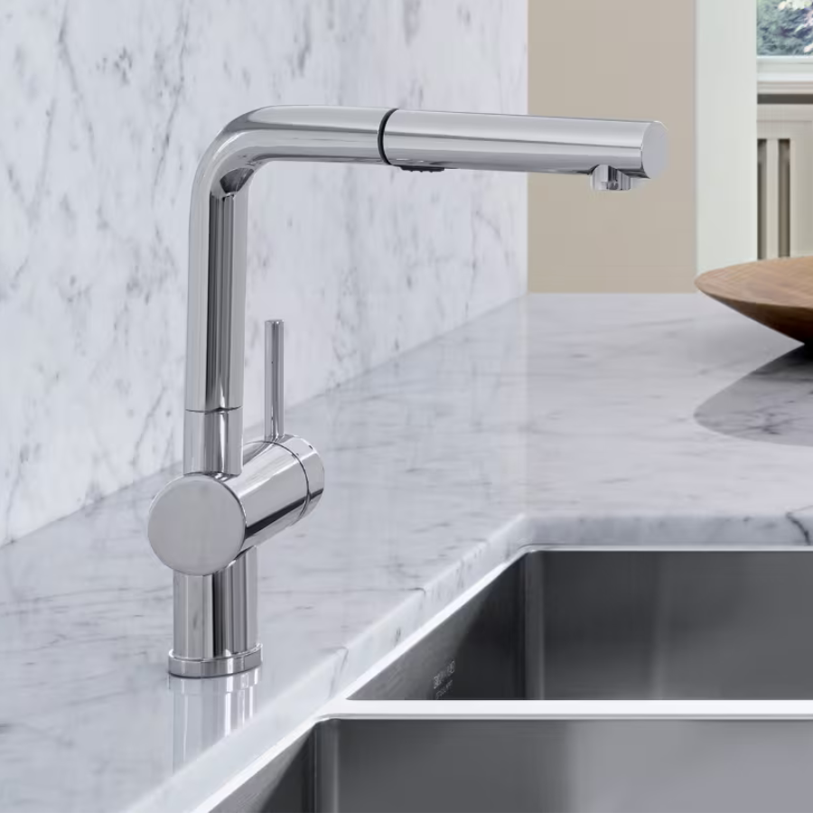 526365 - Linus Low Arc Pull-Out Dual-Spray Kitchen Faucet - Chrome