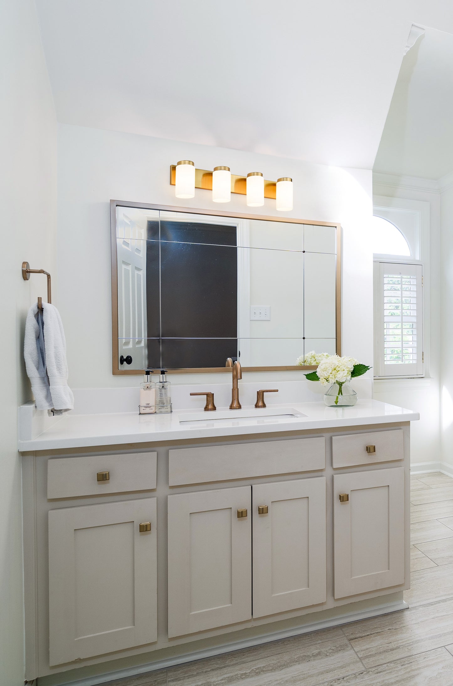 746-4V-LG - Burk 4 Light 30" Vanity - Luxe Gold
