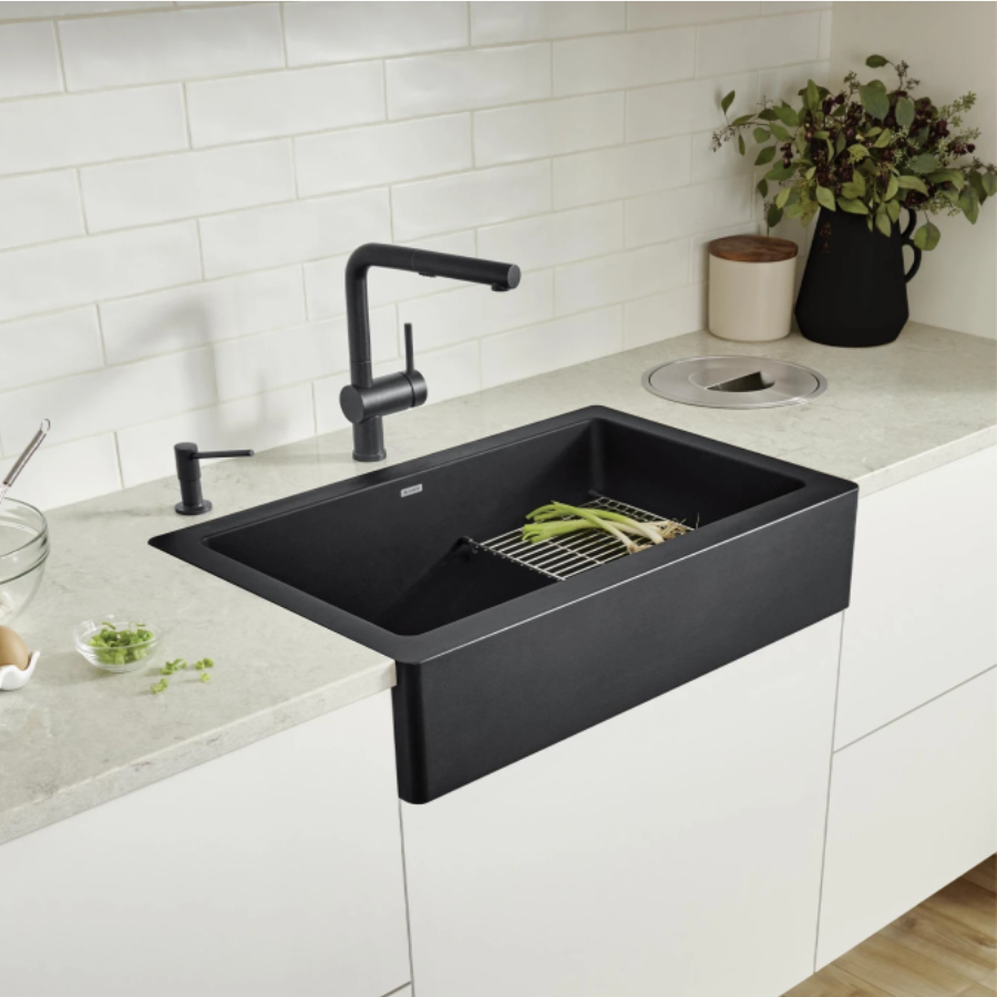 526545 - Vintera SILGRANIT 30" Single Bowl Apron-Front Farmhouse Sink - Coal Black