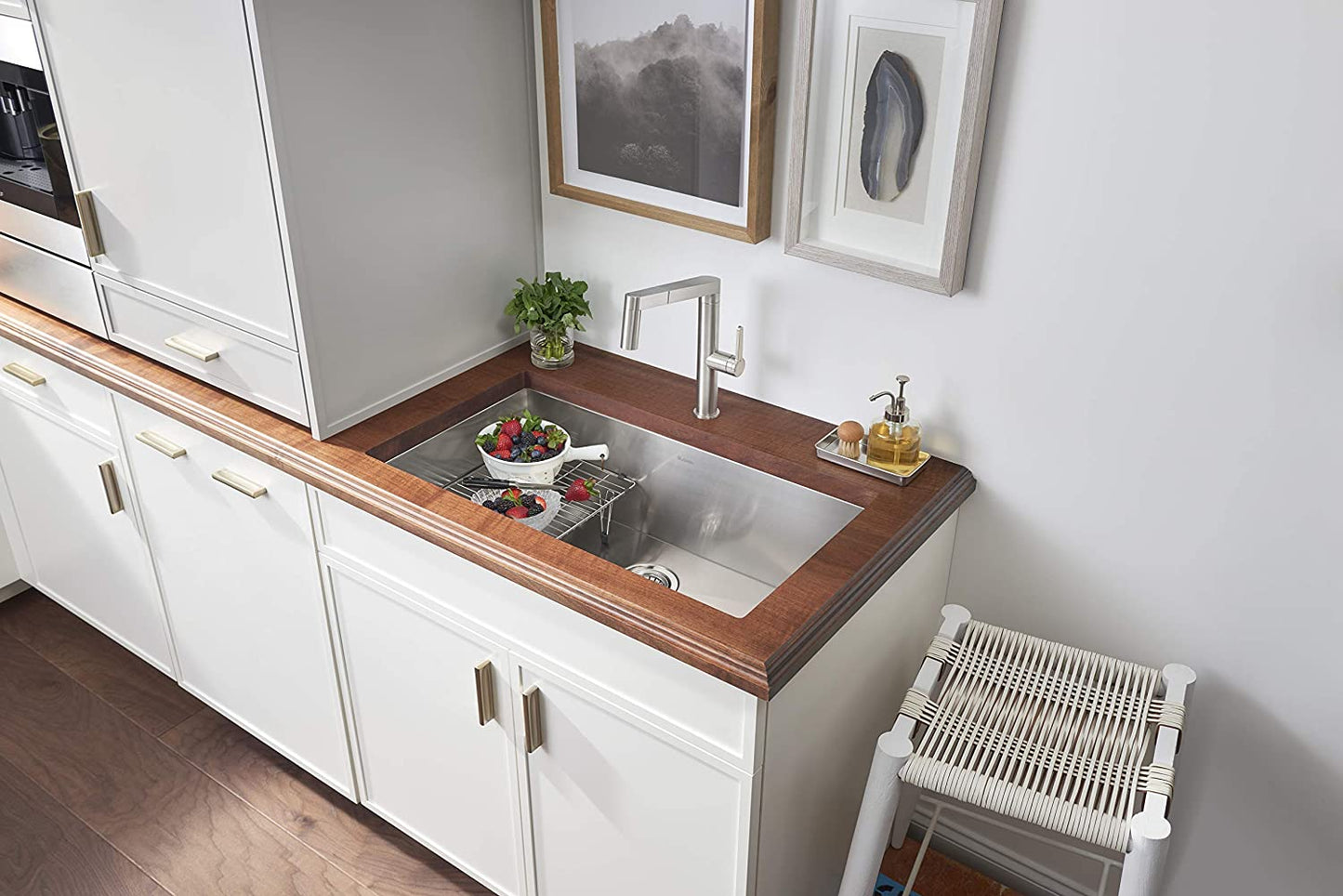 Quatrus R0 Super Single Bowl, 9.00 x 18.00 x 32.00 inches, stainless steel