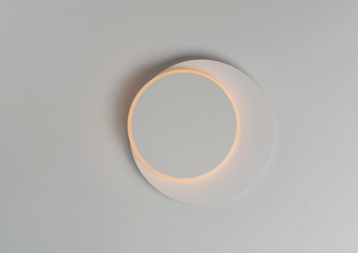 E20090-MW - Revolver LED Flush Mount / Wall Sconce - Matte White