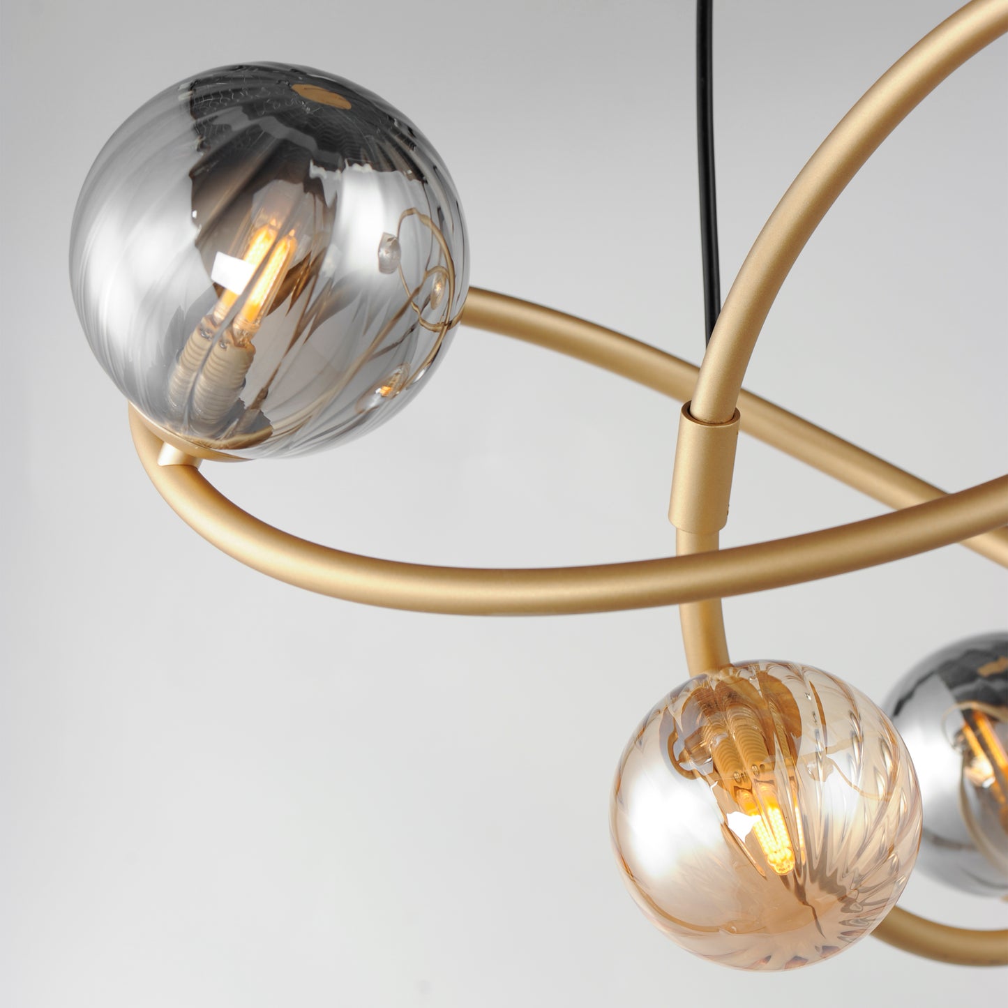 E24185-148GLD - 5 Light Planetary 23" Chandelier - Gold