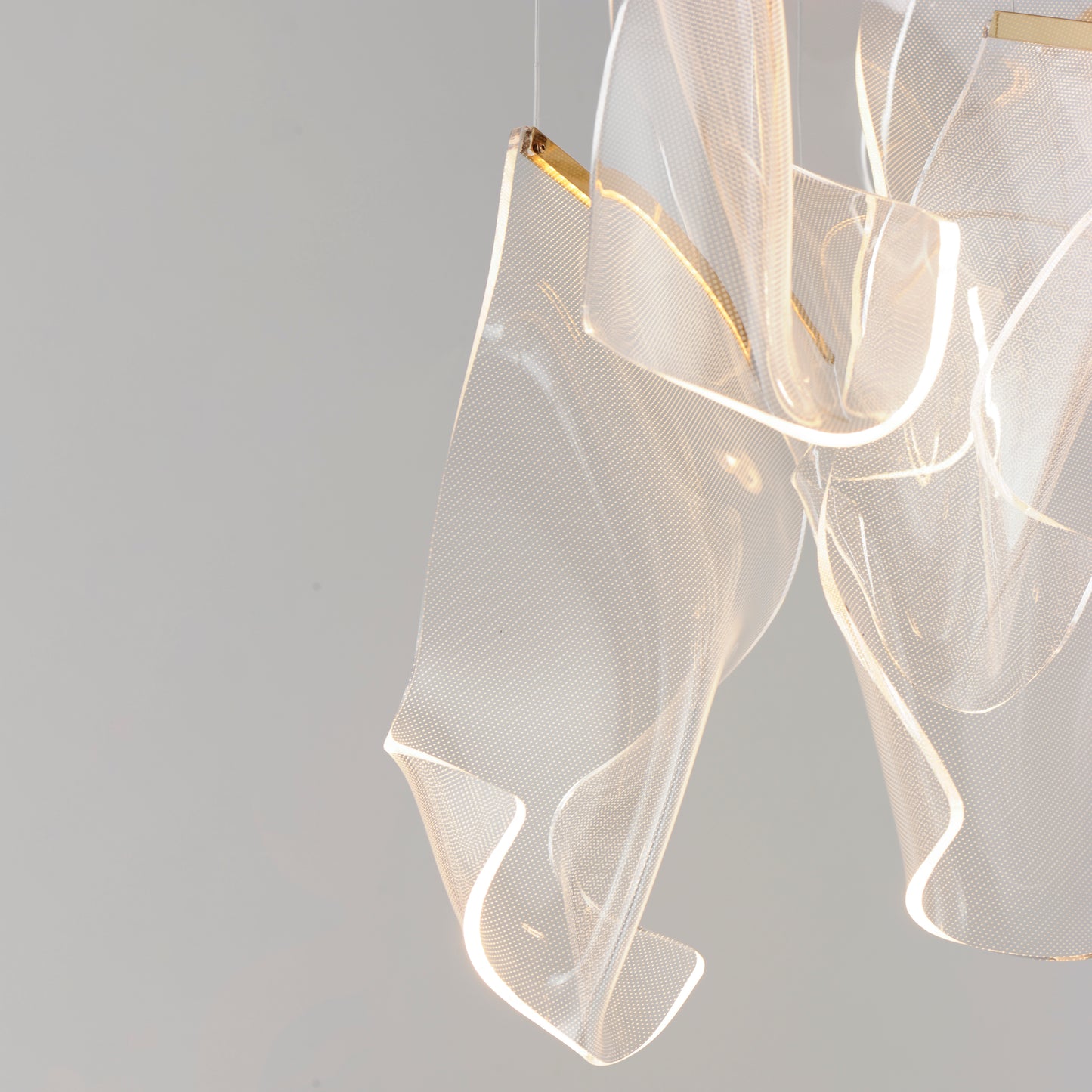 E24878-133FG - 13 Light Rinkle 24" Chandelier - French Gold