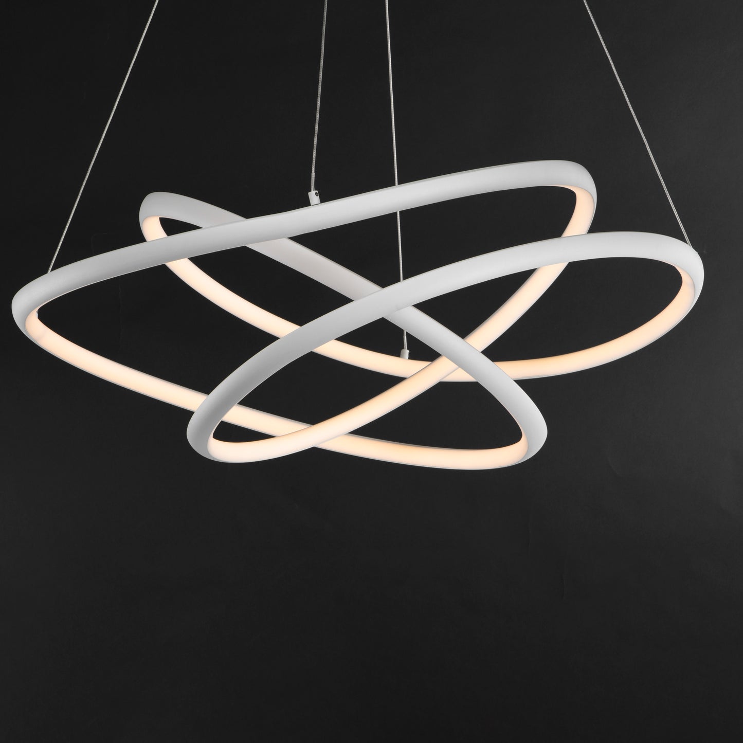 E30645-MW - Twisted 32" Pendant - Matte White