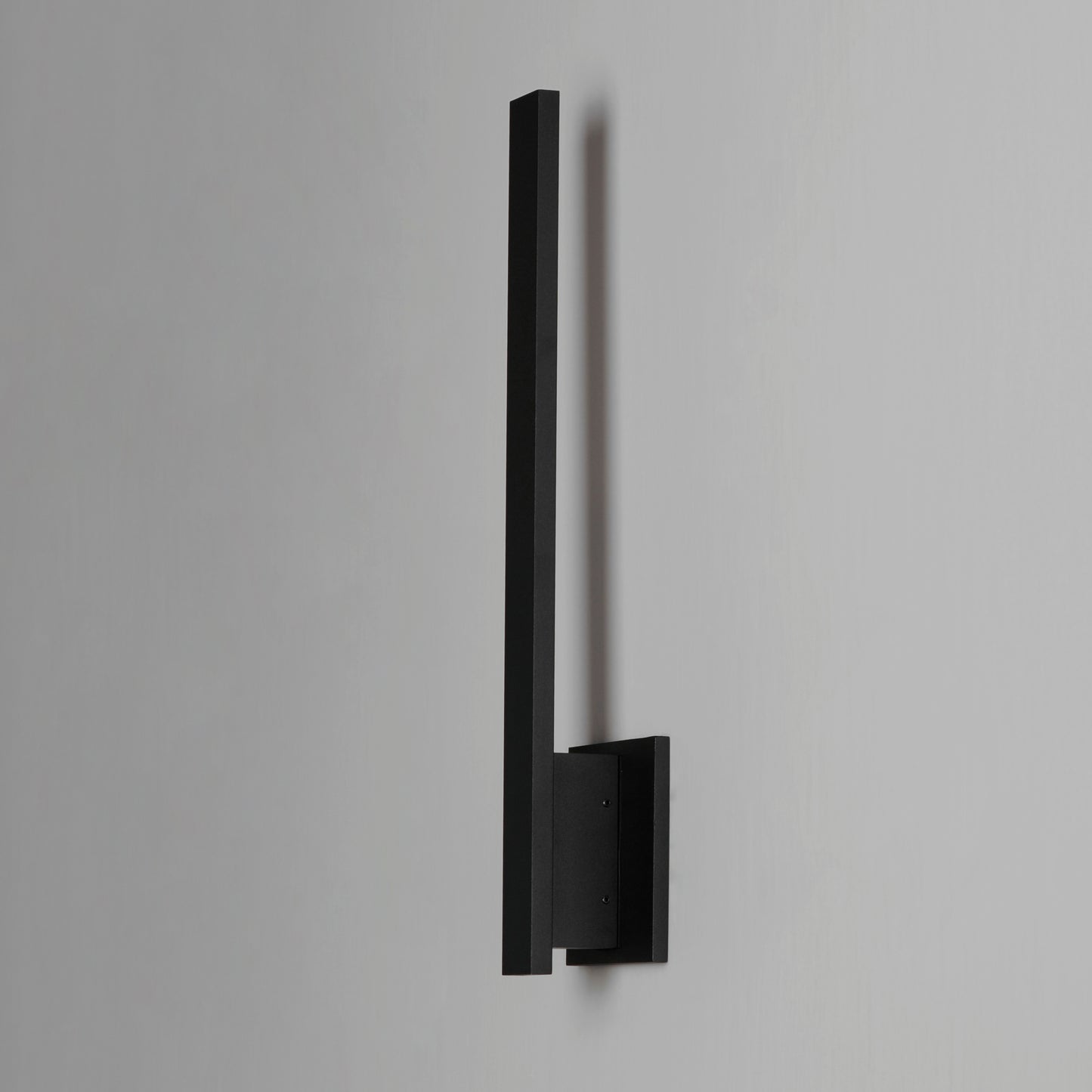 E41342-BK - Alumilux Line 18" Outdoor Wall Sconce - Black