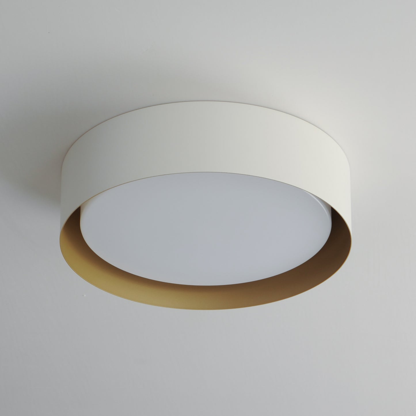 E51012-WTGLD - Echo 16" Flush Mount Ceiling Light - White/Gold