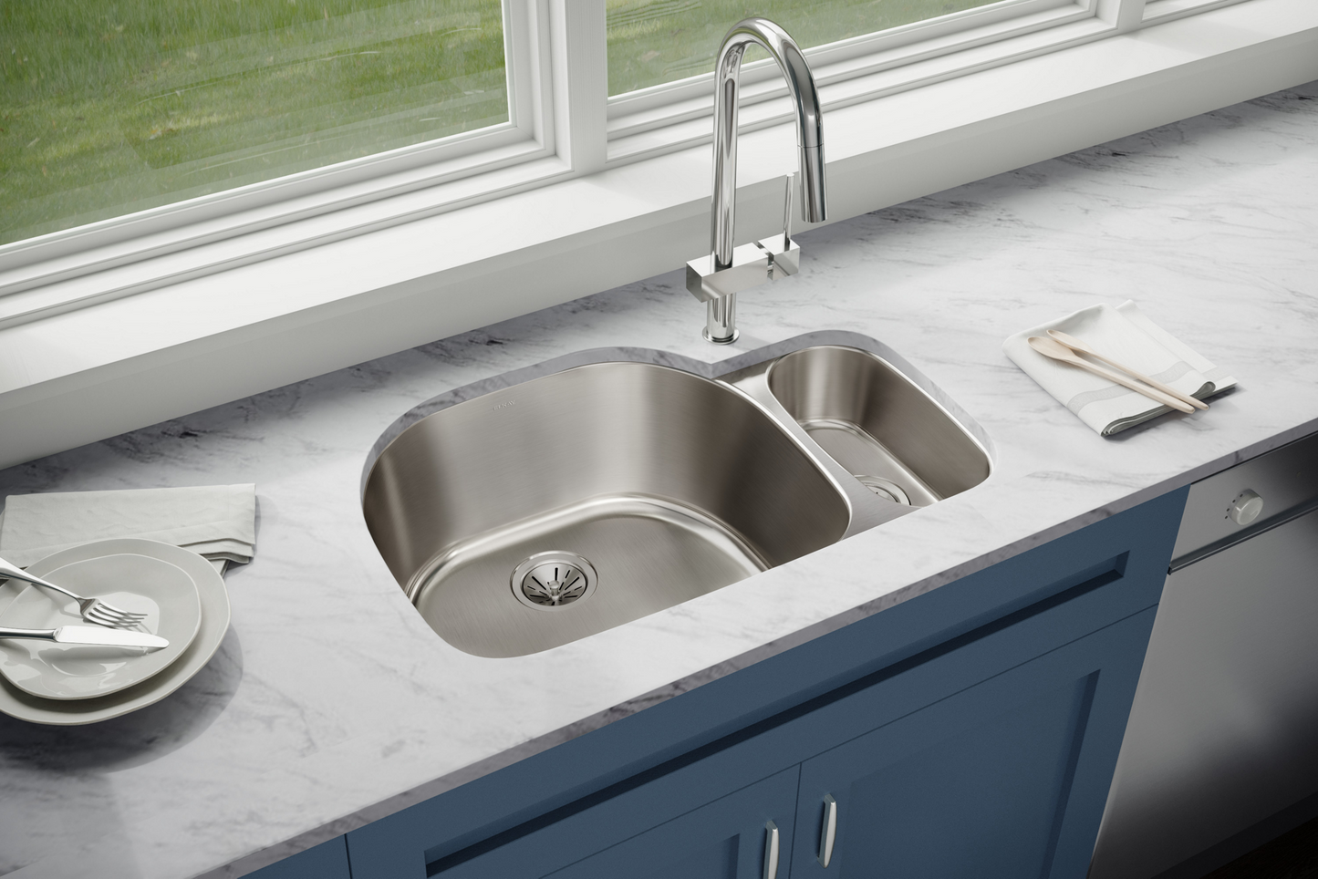 Elkay ELUH322110R - Elkay Lustertone Classic Stainless Steel 31-1/2" x 21-1/8" x 10", Offset 70/30 D