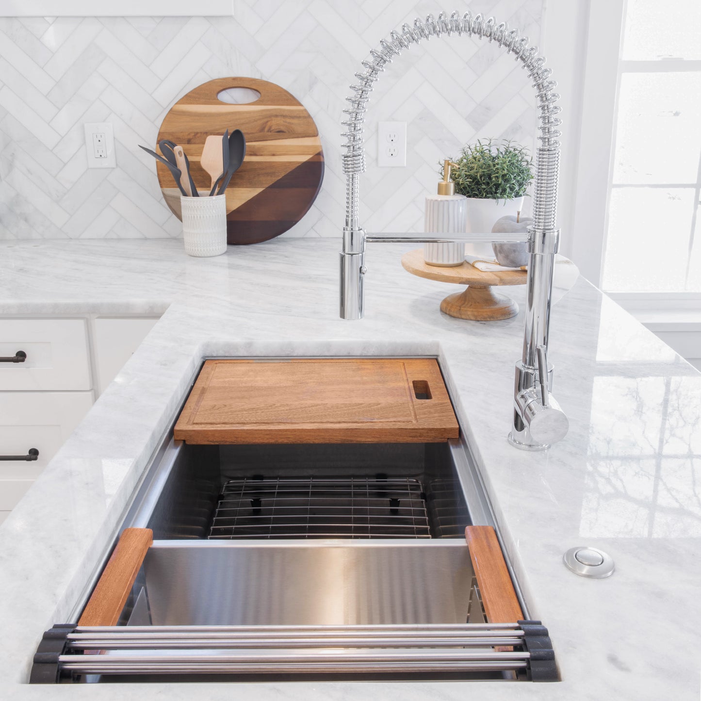 SRA-KF-CH - Sierra Kitchen Faucet in Chrome