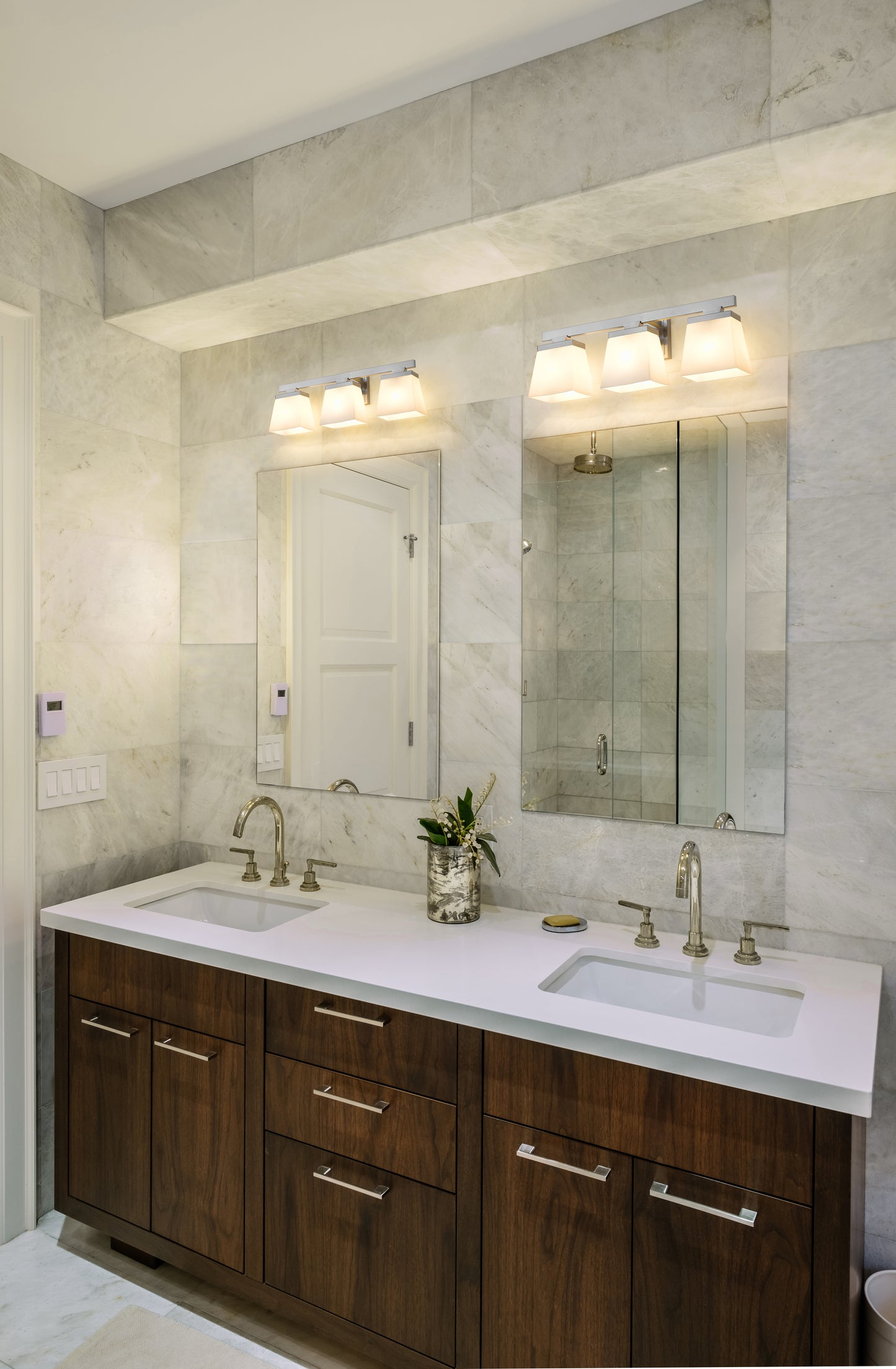 1937-3V-BN - Astor 3 Light 23" Vanity - Brushed Nickel