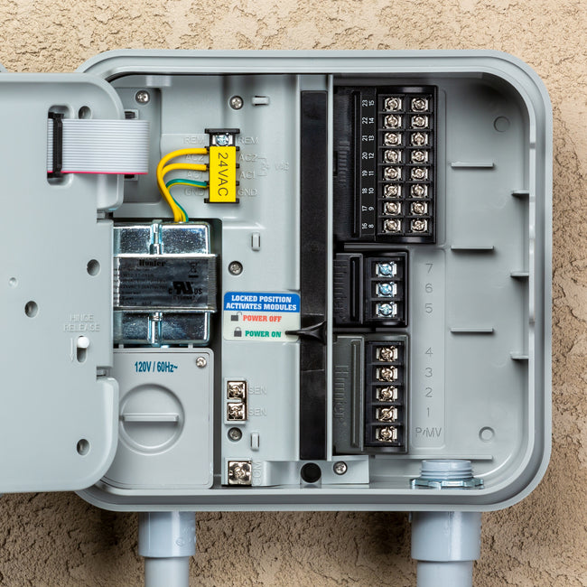 PCM-900 - 9-Station Plug-in Module for HPC and Pro-C Controllers