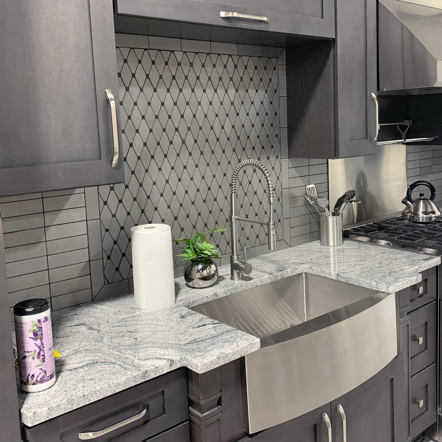 SAS-30 - 30" Zermatt Farmhouse Apron Mount Single Bowl Stainless Steel Kitchen Sink with Bottom Grid