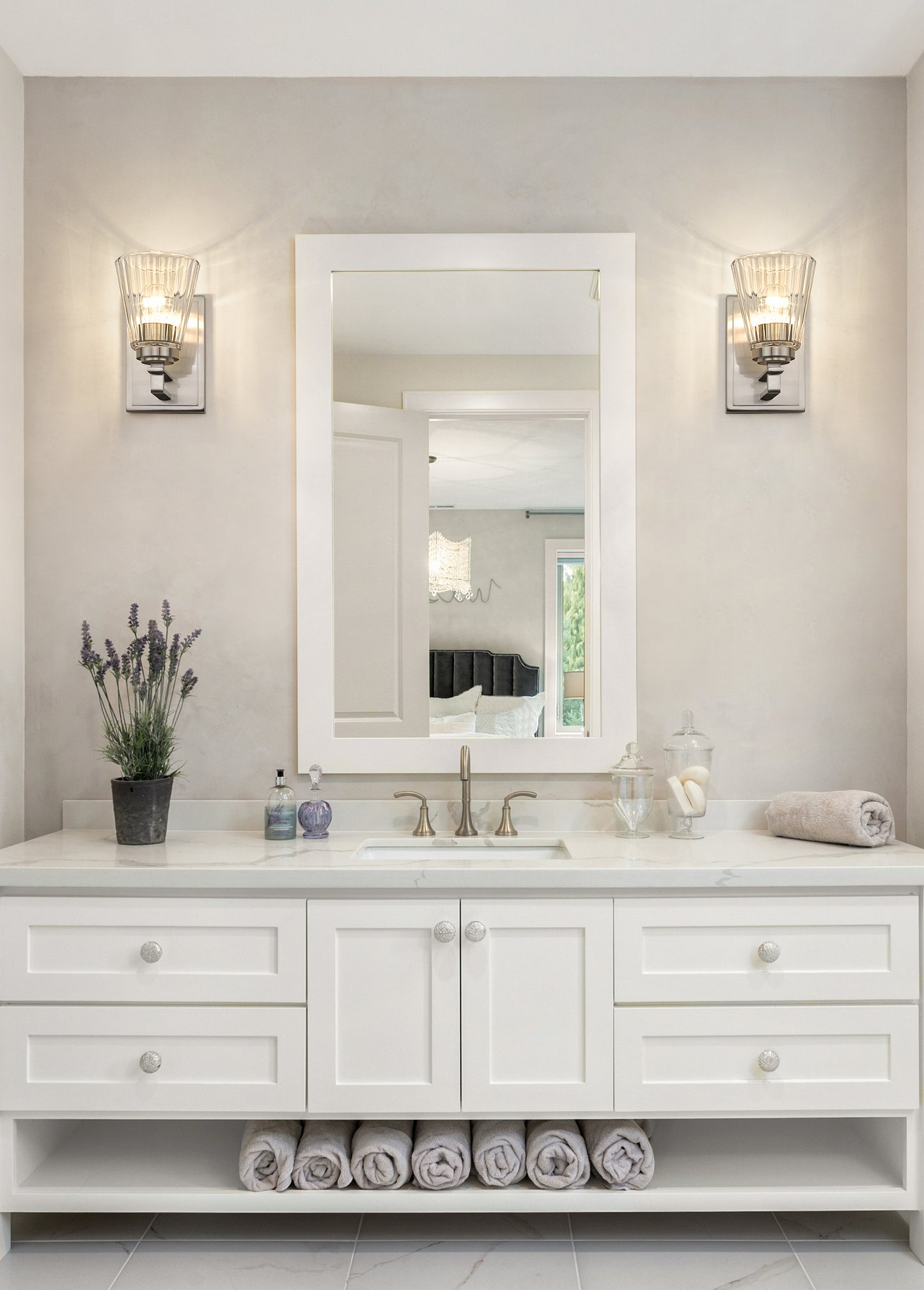 823-1S-BN - Lyna 1 Light Wall 9" Sconce - Brushed Nickel