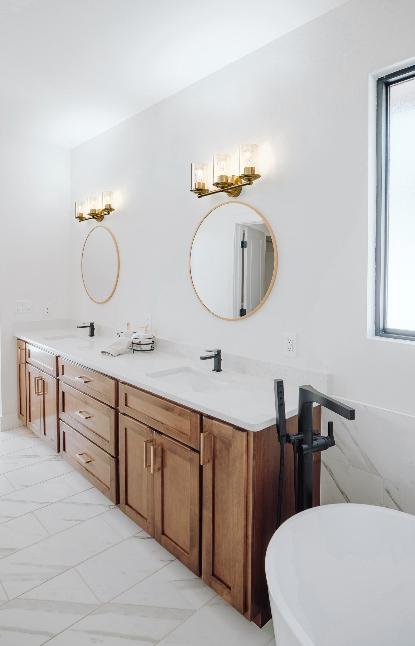 742-3V-LG - Thayer 3 Light 22" Vanity - Luxe Gold
