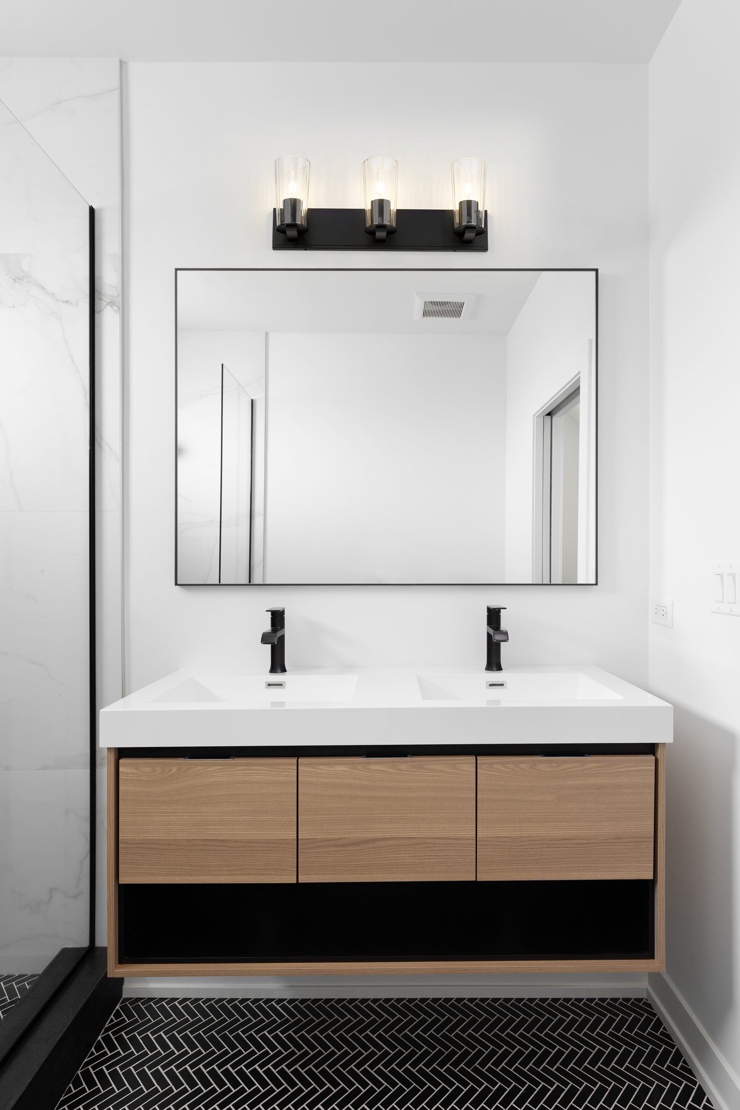 826-3V-MB - Titus 3 Light 24" Vanity - Matte Black
