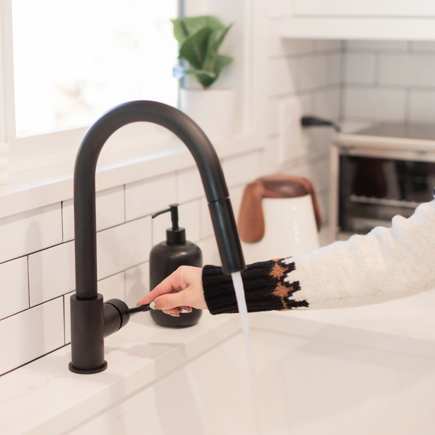 GEM-KF-MB - Gemini Kitchen Faucet in Matte Black