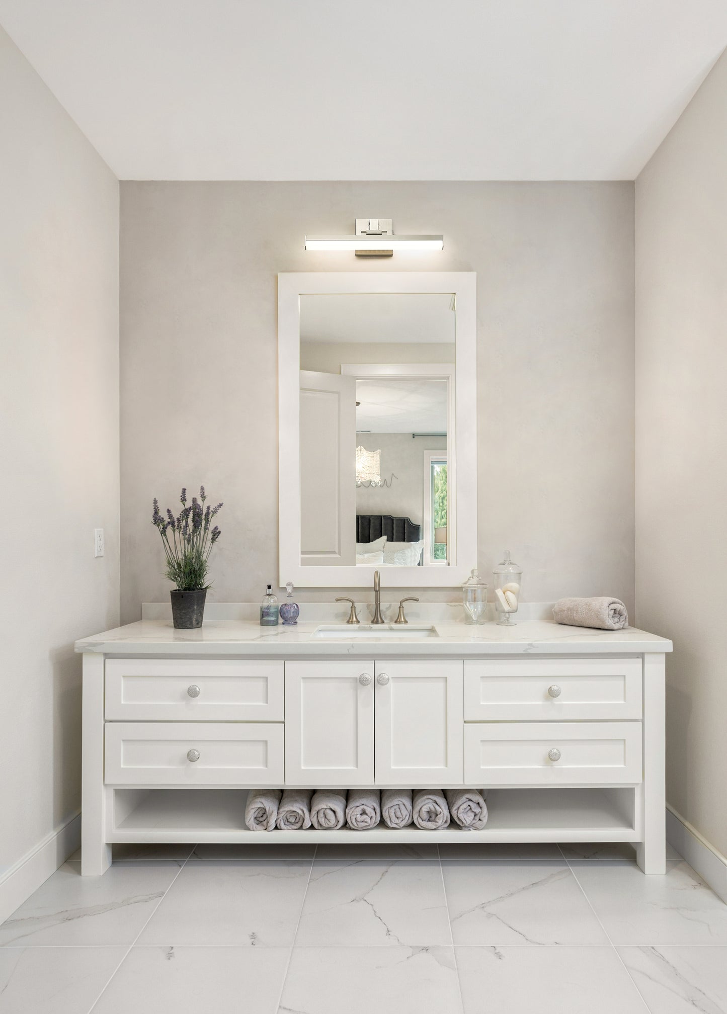 1009-18W-BN-LED - Liam 1 Light 18" Vanity - Brushed Nickel