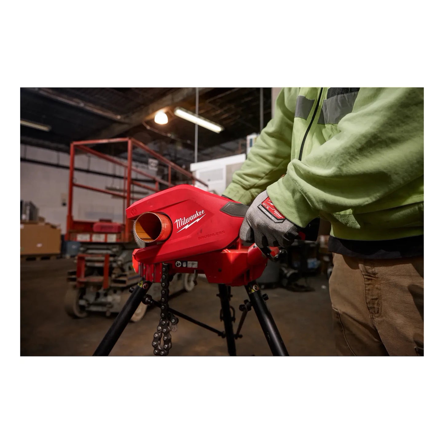 2479-20 - M12 Brushless 1-1/4" - 2" Copper Tubing Cutter