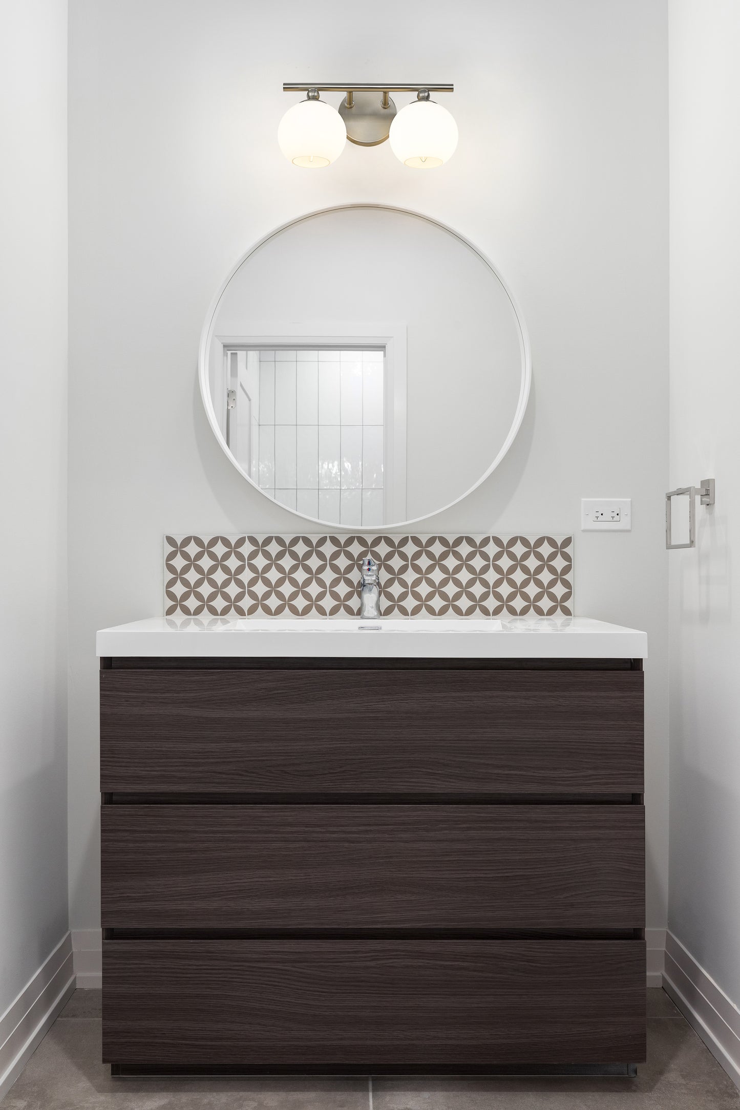 1100-2V-BN - Neoma 2 Light 14" Vanity - Brushed Nickel