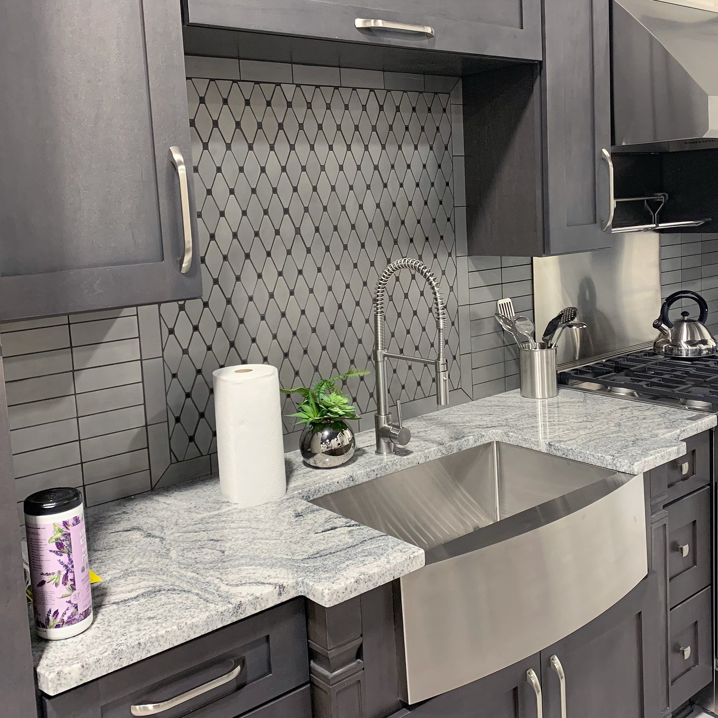 SAS-30 - 30" Zermatt Farmhouse Apron Mount Single Bowl Stainless Steel Kitchen Sink with Bottom Grid