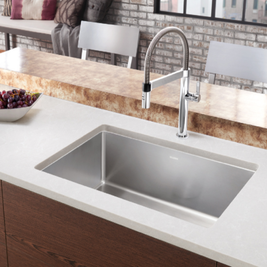 443147 - Quatrus R15 28" Single Bowl Undermount Stainless Steel Kitchen Sink