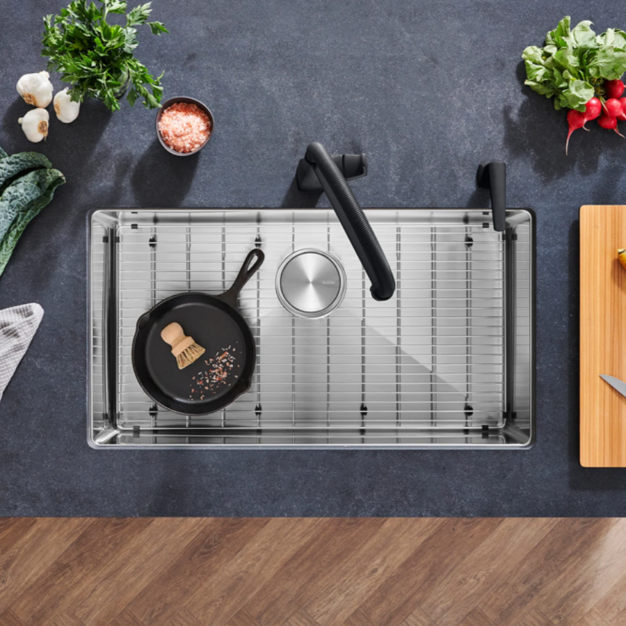 443148 - Quatrus R15 32" Super Single Bowl Undermount Stainless Steel Kitchen Sink