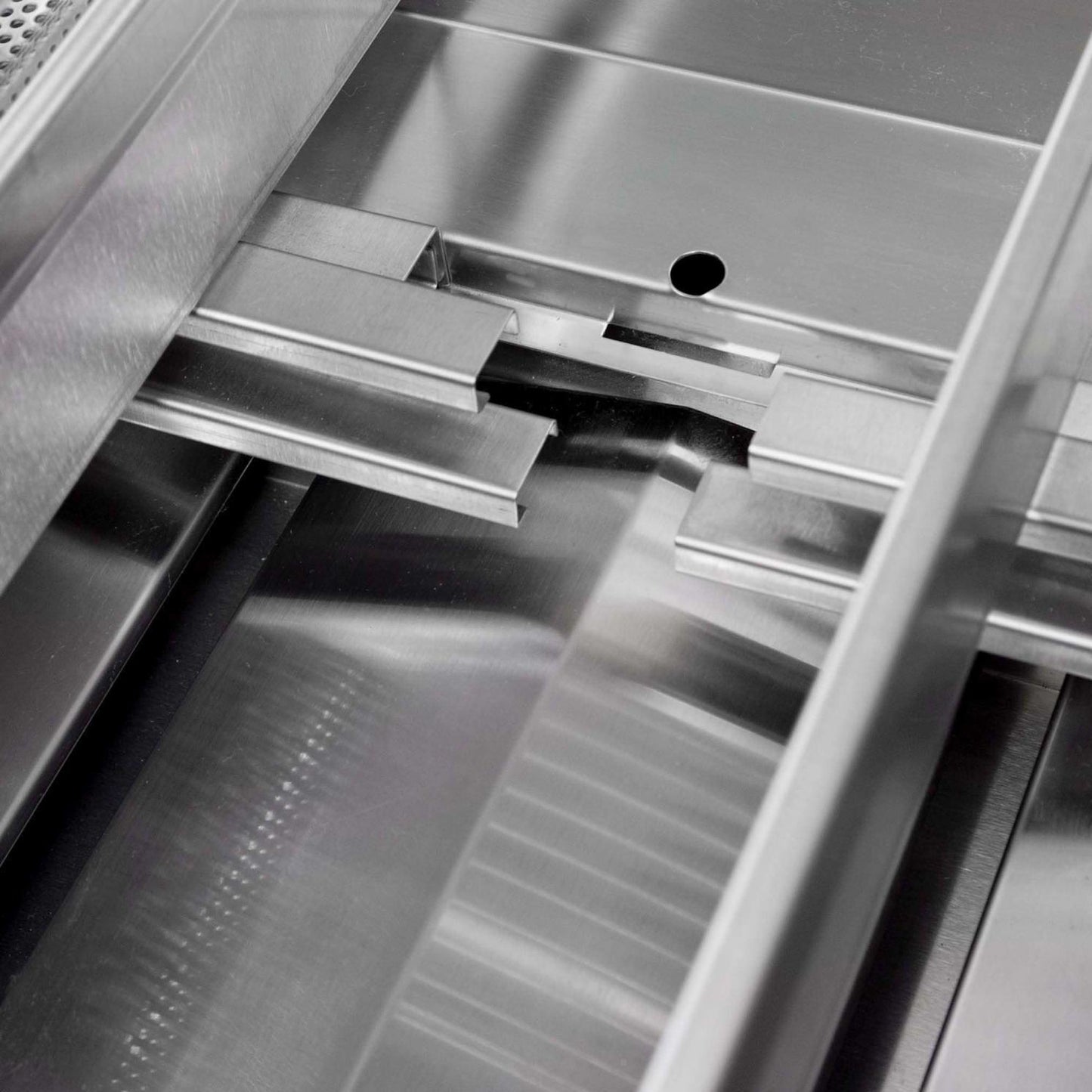 Premium LTE 32" 4 Burner Gas Grill with Rear Burner - NG - BLZ-4LTE2-NG