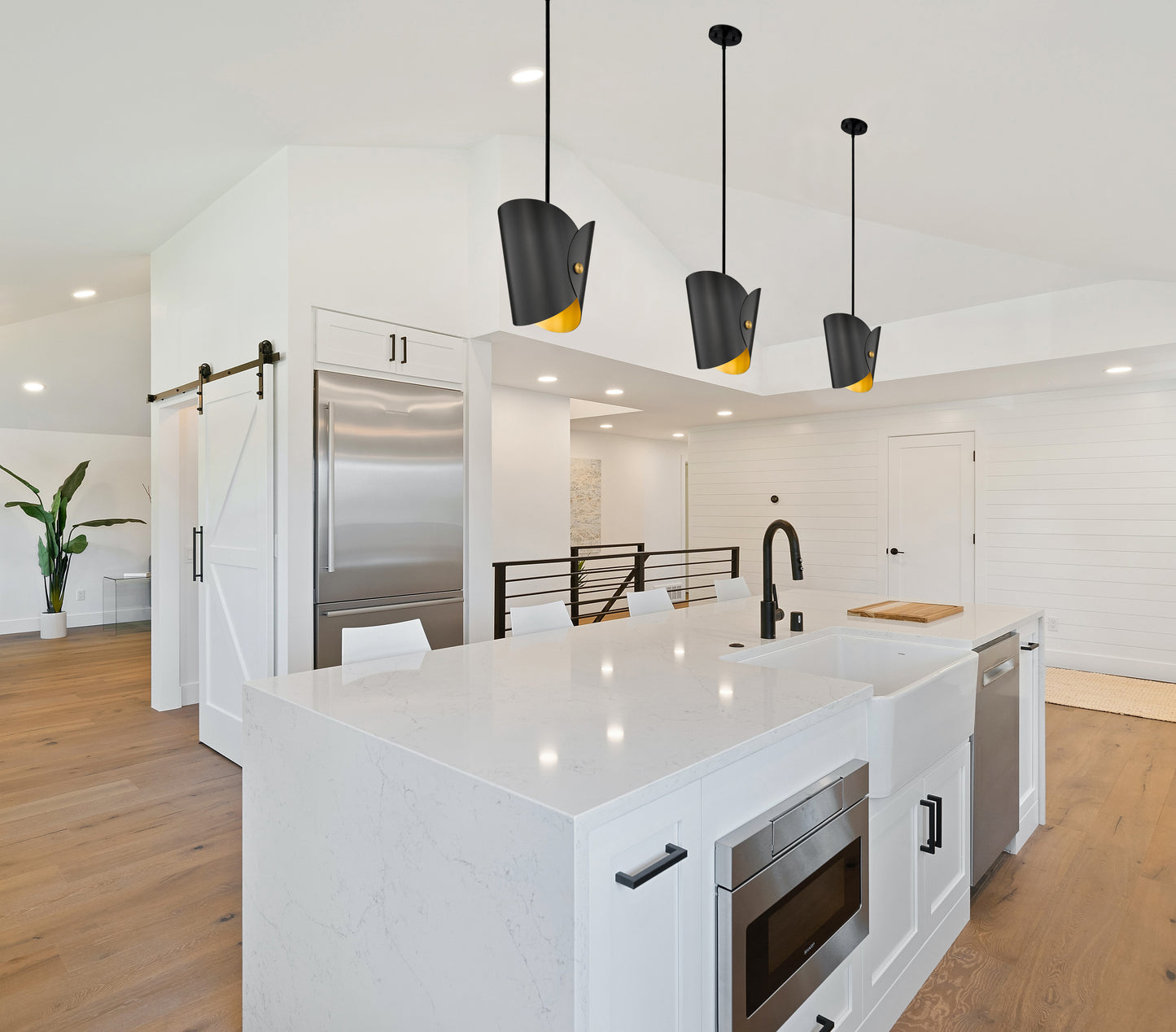 1951P11-MB - Salone 1 Light 10" Pendant - Matte Black