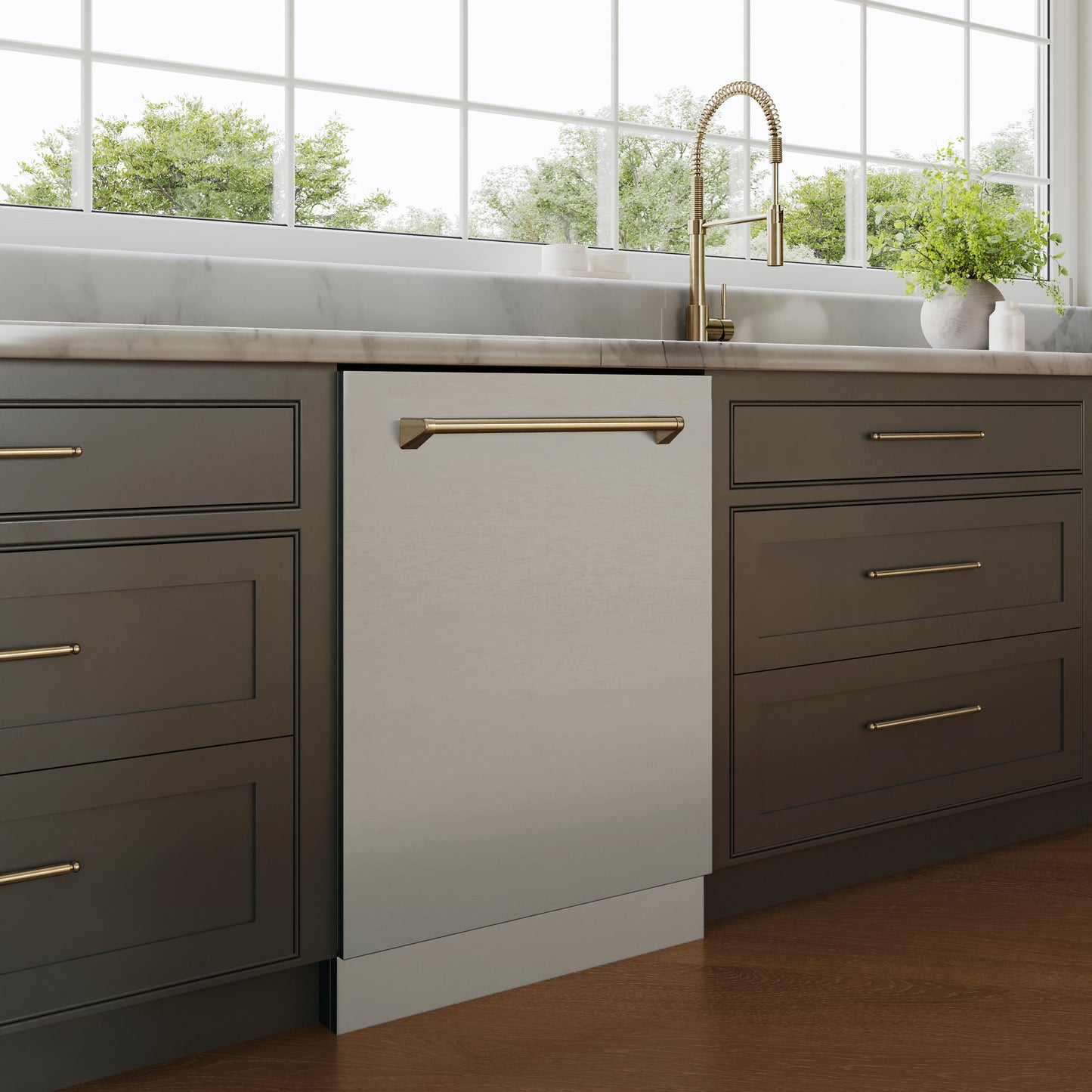 SRA-KF-CB - Sierra Kitchen Faucet in Champagne Bronze