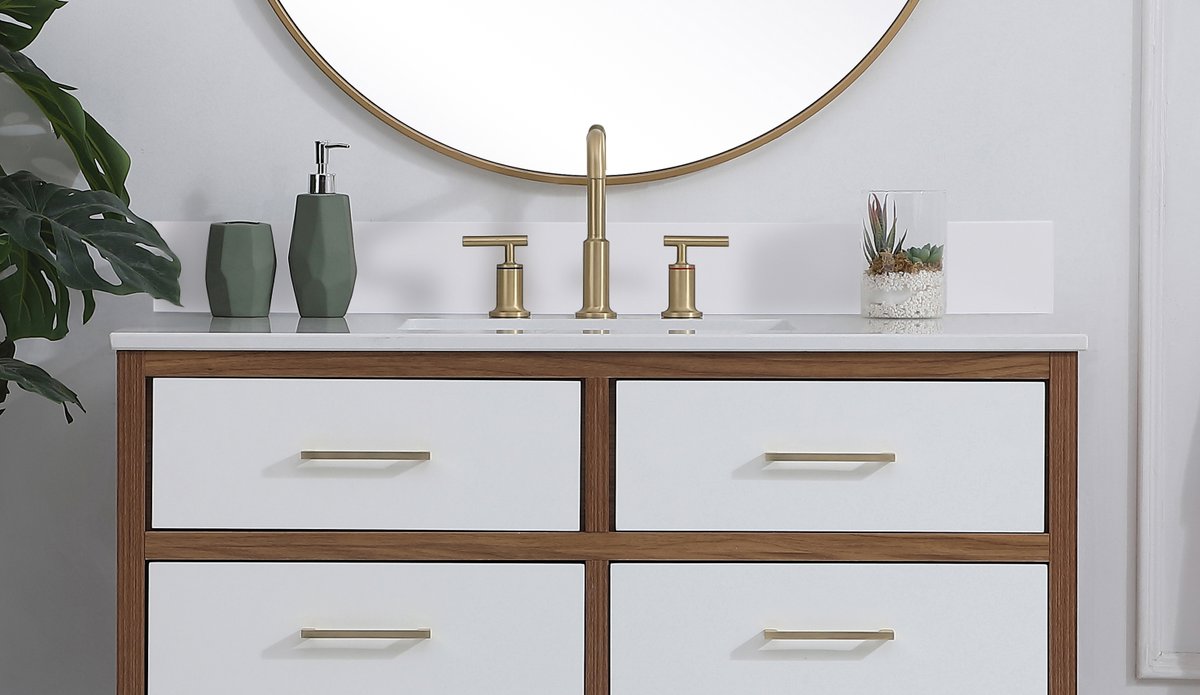 Vanity Backsplash in Ivory White