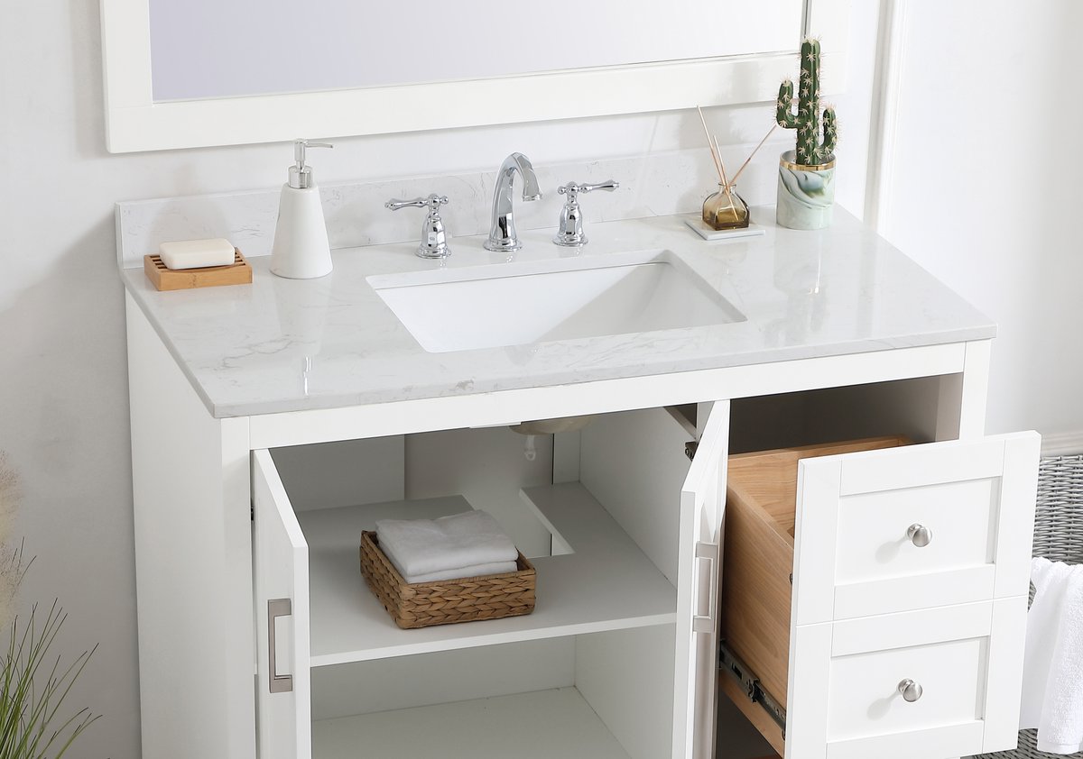 Vanity Backsplash in Calacatta White