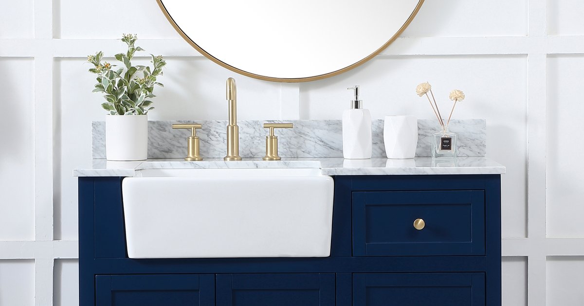 Vanity Backsplash in Carrara White