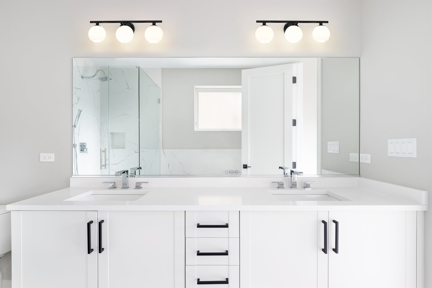 1100-3V-MB - Neoma 3 Light 22" Vanity - Matte Black