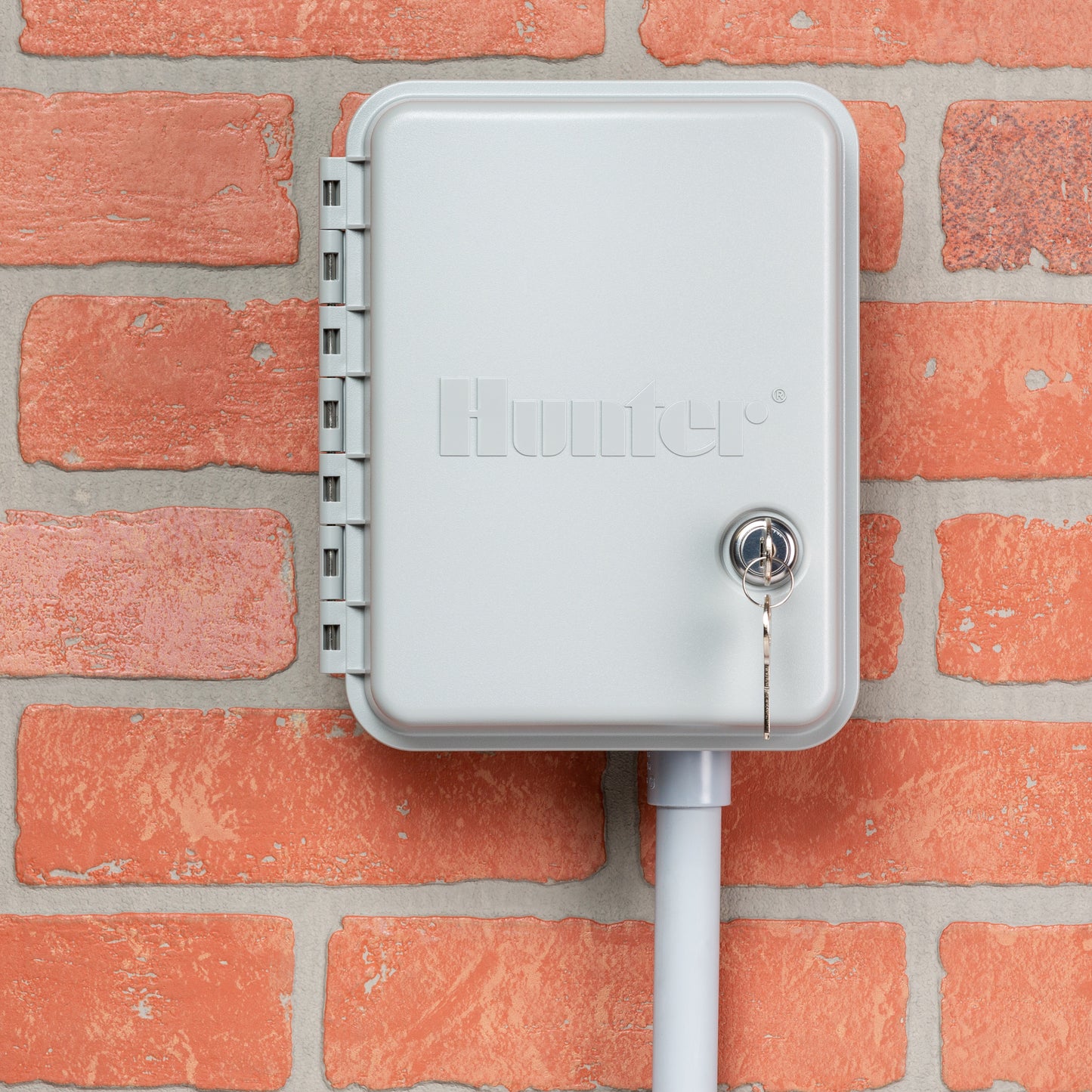 XCH-600 - XC Hybrid 6-Station Indoor/Outdoor Irrigation Controller