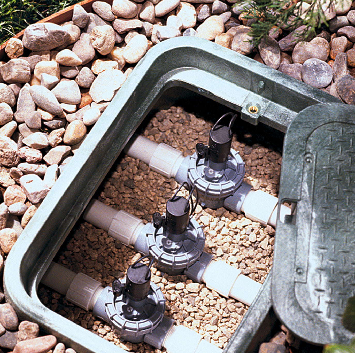 2400T - 1" Globe NPT Threaded Connection - 2400 Series Valve