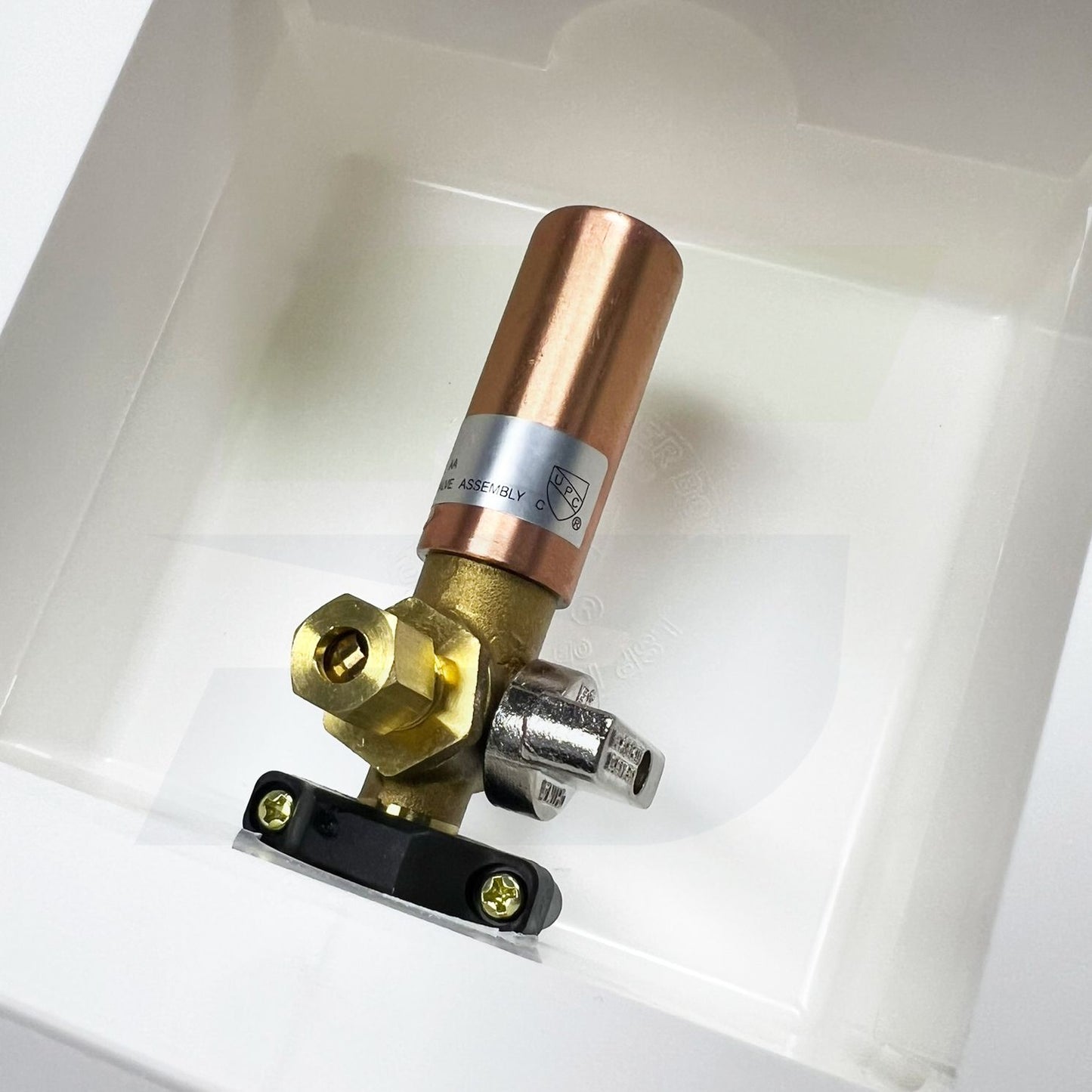 OB-817-LL - Plastic Ice Maker Box With Hammer Arrester - 1/2" Copper Sweat x 1/4" Comp