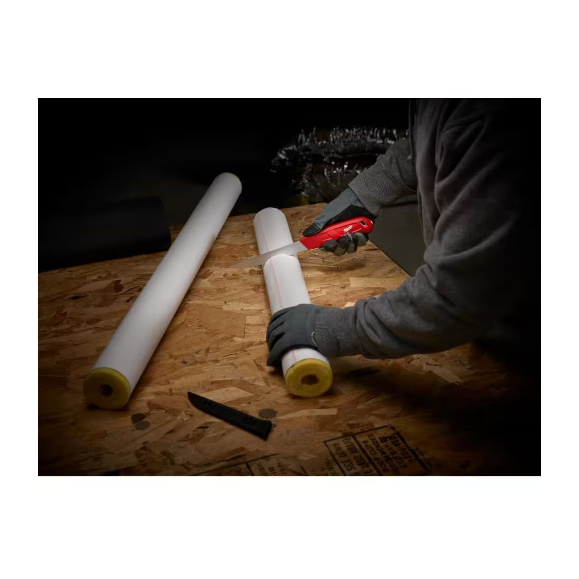 48-22-1922 - Serrated Blade Insulation Knife