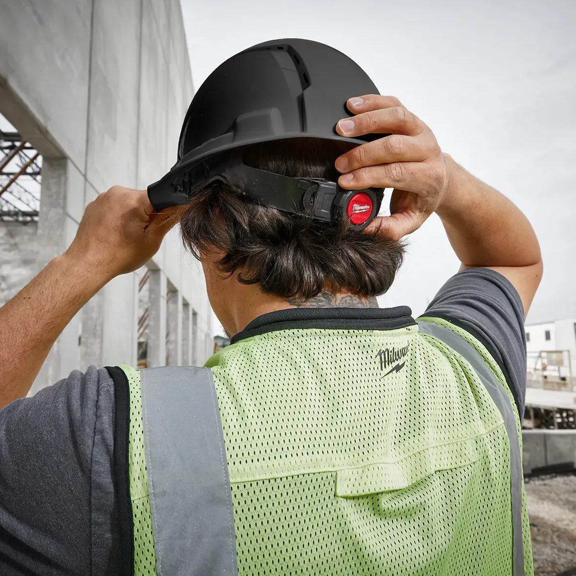 48-73-1200 - Bolt White Front Brim Vented Hard Hat W/4Pt Ratcheting Suspension - Usa - Type 1, Class