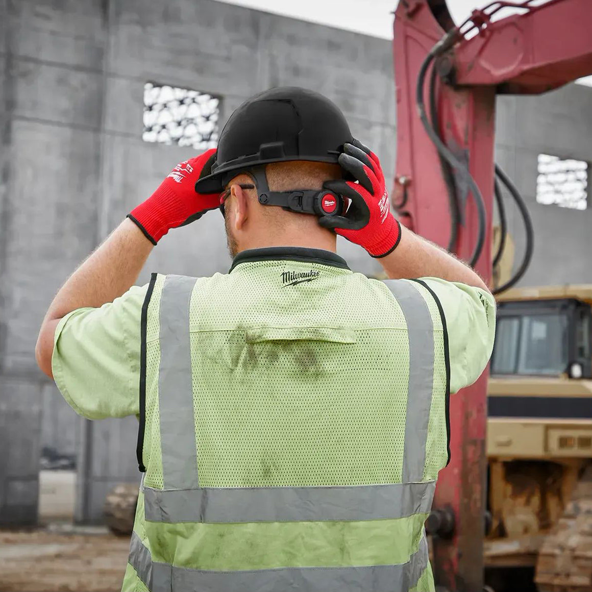 48-73-1234 - Bolt Gray Front Brim Vented Hard Hat W/6Pt Ratcheting Suspension - Usa - Type 1, Class