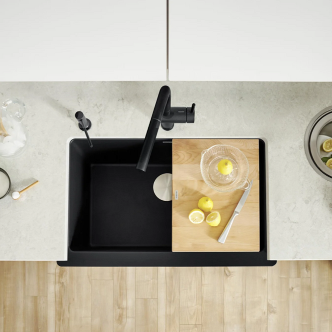 526545 - Vintera SILGRANIT 30" Single Bowl Apron-Front Farmhouse Sink - Coal Black