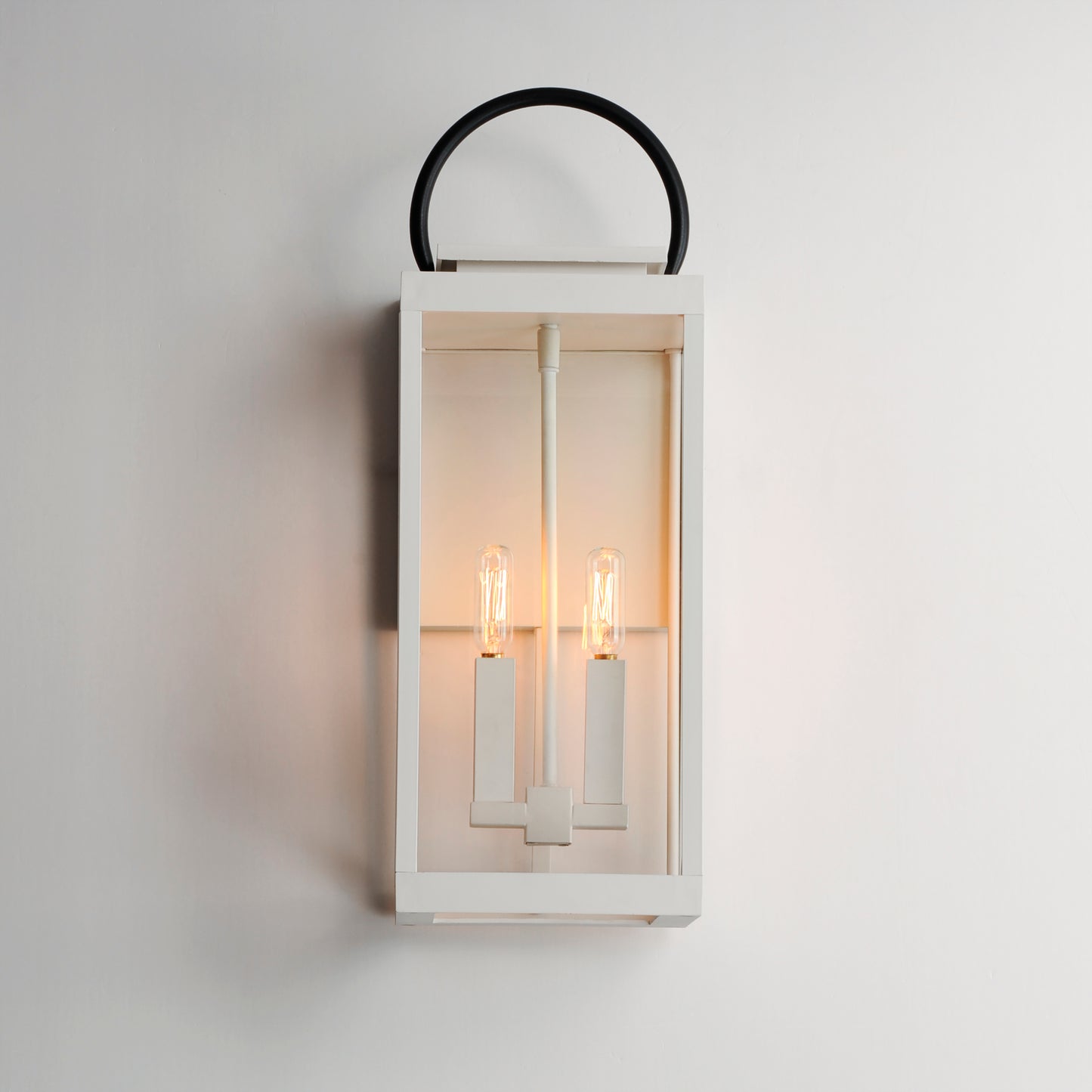 40316CLWTBK - Nassau Vivex 21" Outdoor Wall Sconce - White / Black