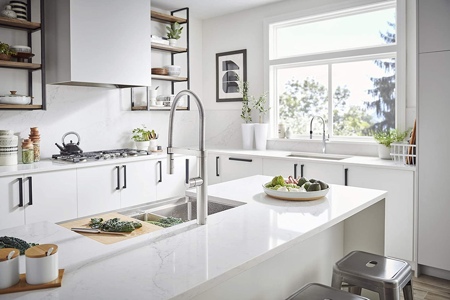 Culina Semi-Pro 1.8 gpmKitchen Faucet with Magnetic Handspray - Satin Nickel