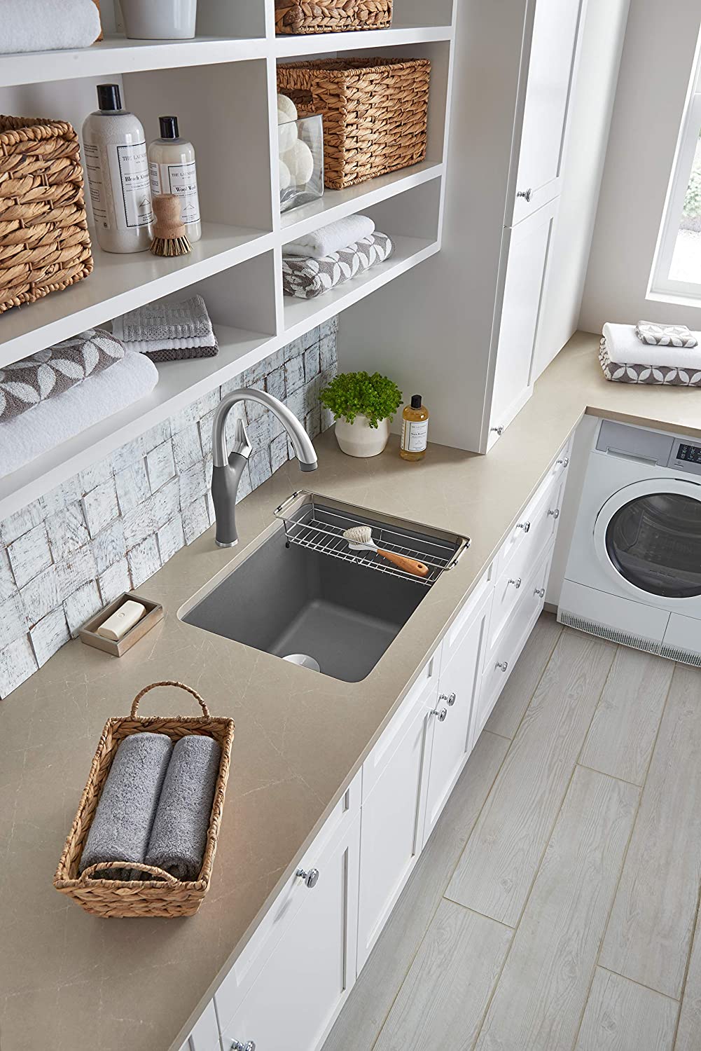 Artona Pull Down 1.5 gpm - Metallic Gray/Stainless Dual Finish