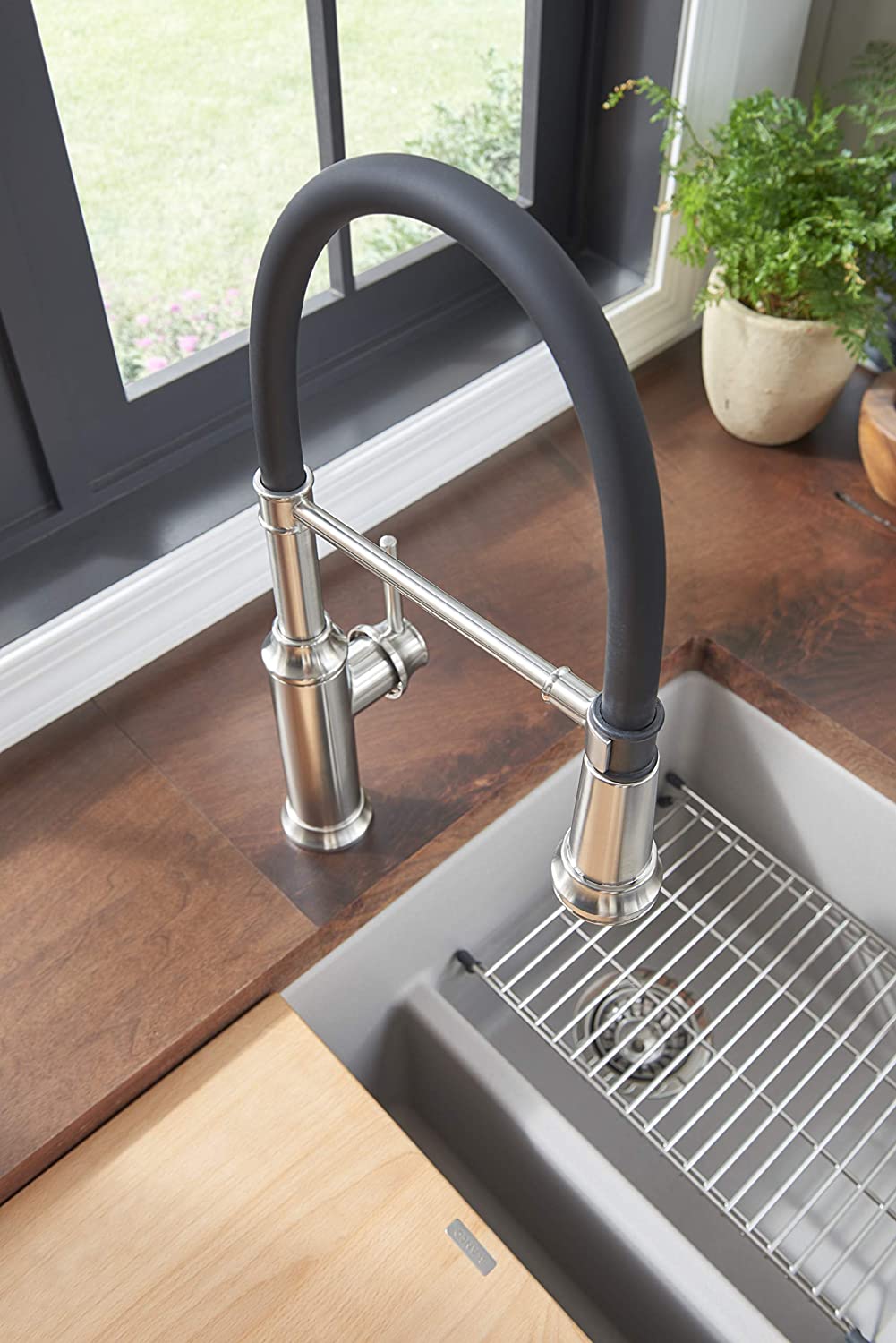 Blanco  Empressa Semi-Pro Pull-Down Dual Spray Kitchen Faucet, 1.5 GPM