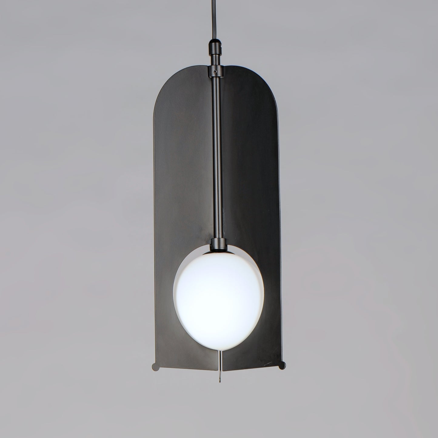 E11090-92BK - Pendulum 17" Pendant - Black